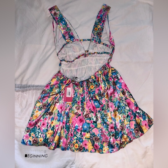 Beginning boutique genovia floral mini dress - Picture 4 of 5